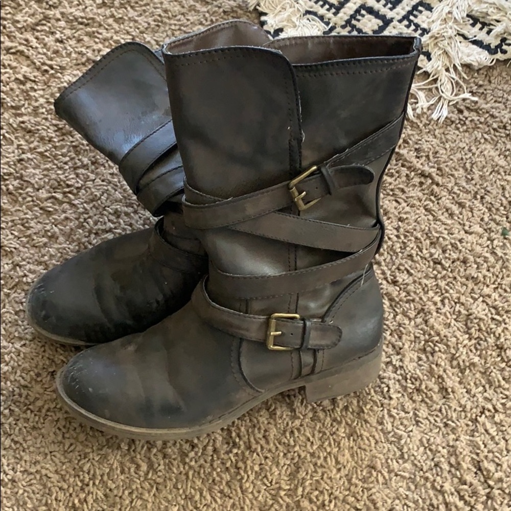 CLOSET CLOSE OUT! Make offer! Brown booties size 8